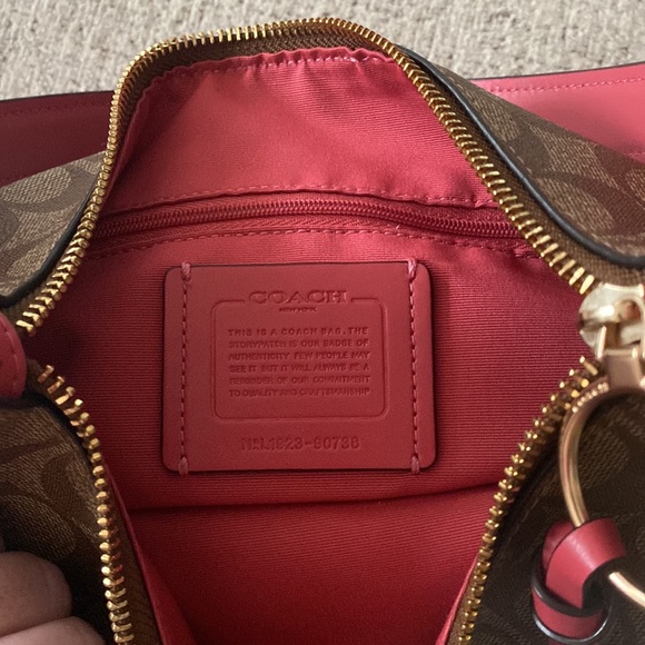 NWOT Coach Shoulder Bag - Picture 3 of 6